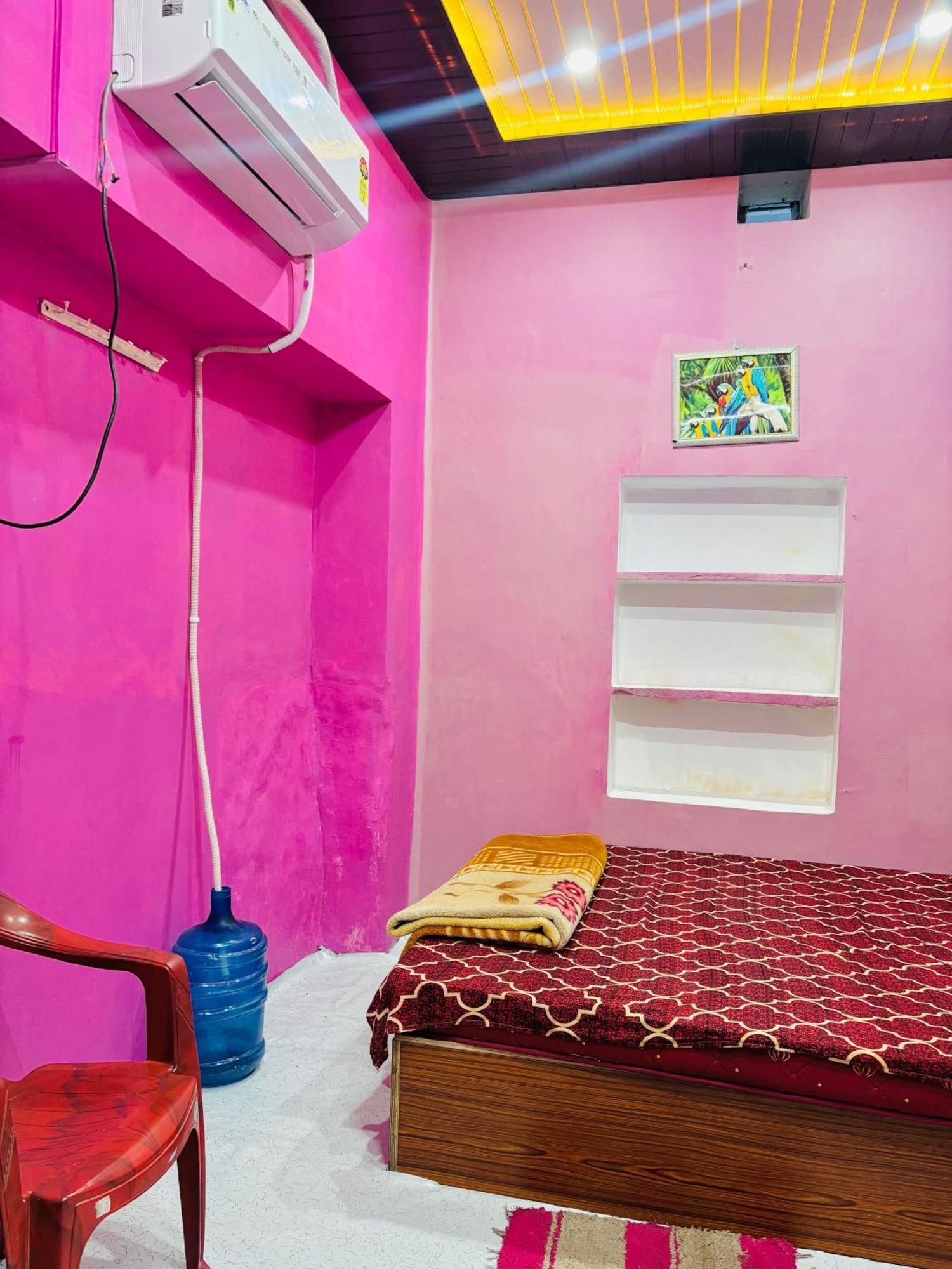 Shivalay Paying Guest House พาราณสี ภายนอก รูปภาพ