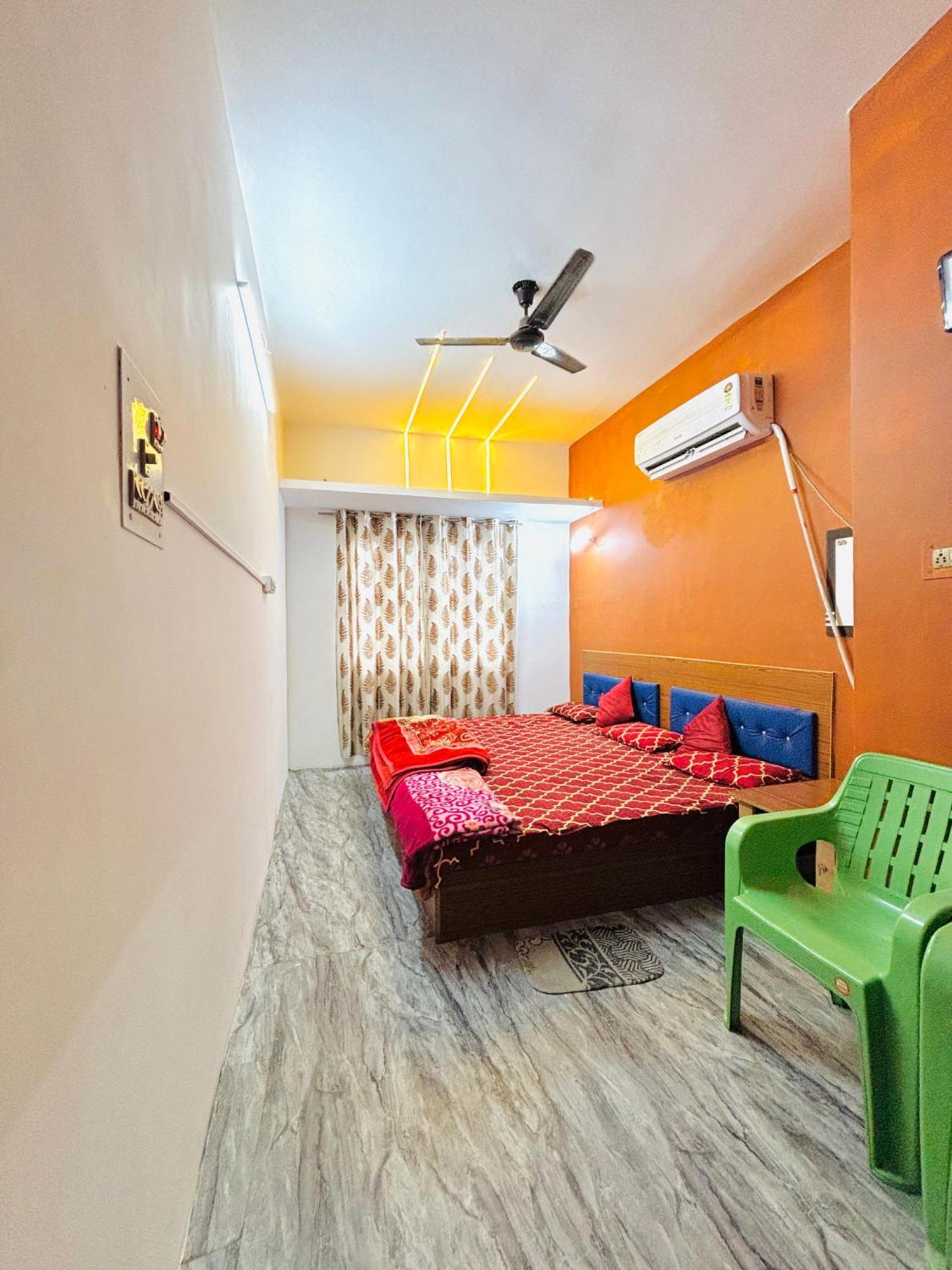 Shivalay Paying Guest House พาราณสี ภายนอก รูปภาพ