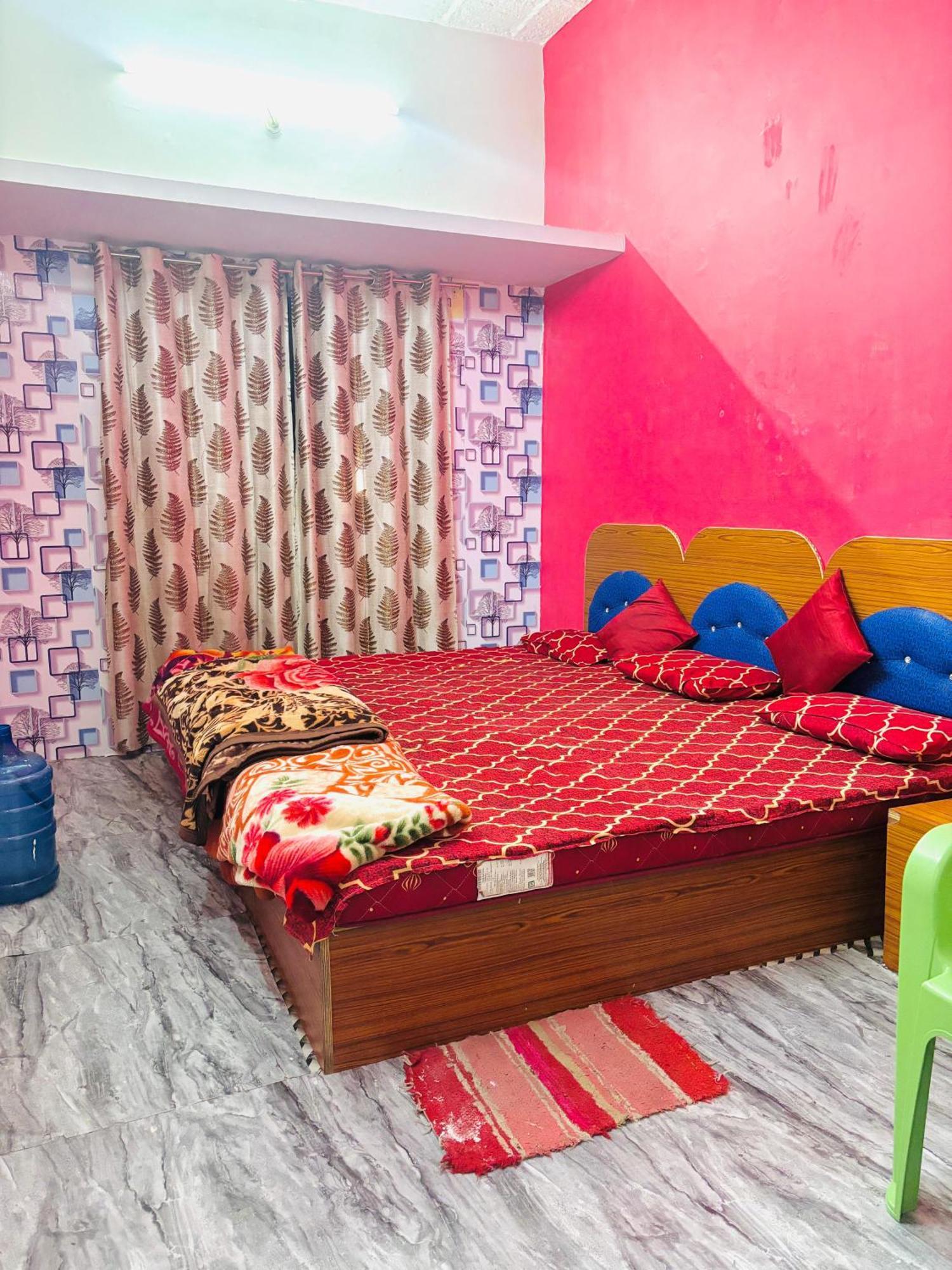 Shivalay Paying Guest House พาราณสี ภายนอก รูปภาพ