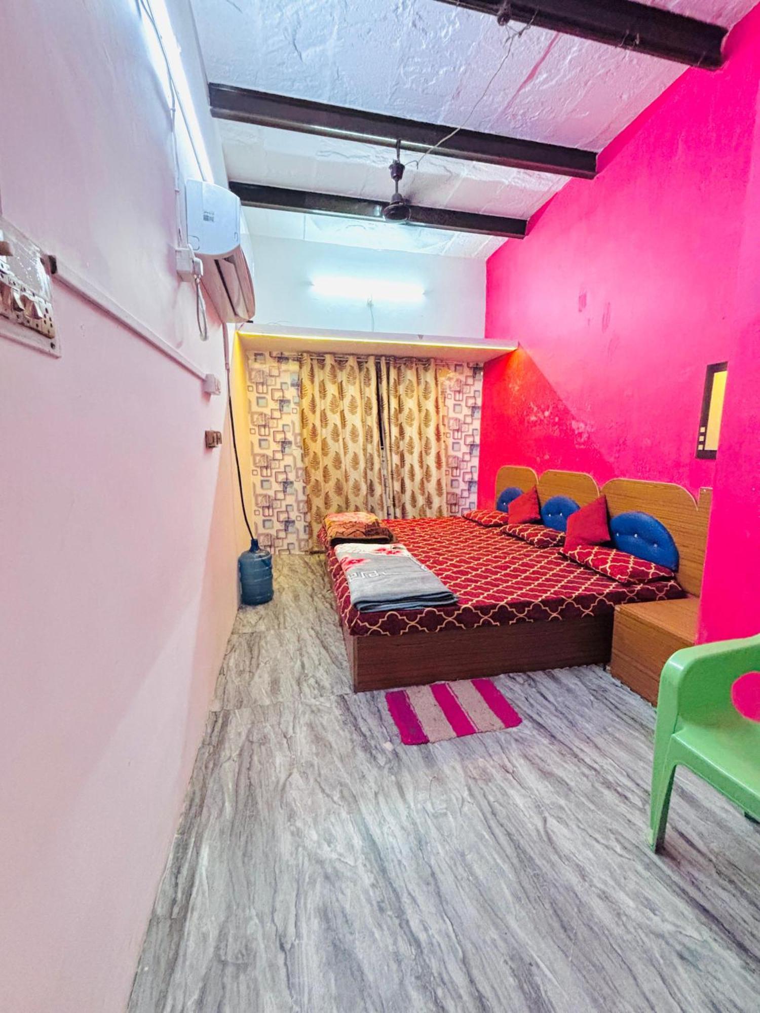 Shivalay Paying Guest House พาราณสี ภายนอก รูปภาพ
