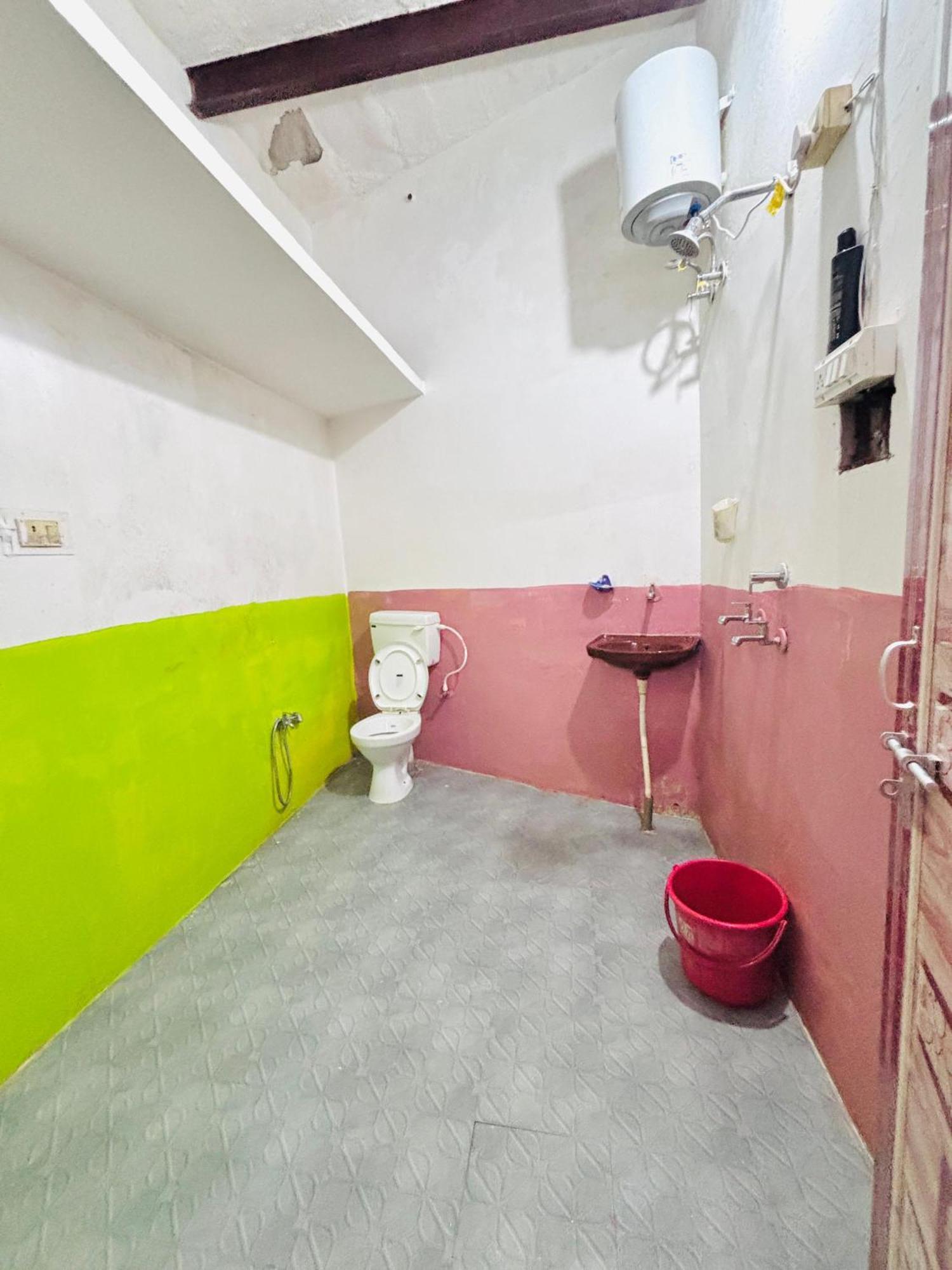 Shivalay Paying Guest House พาราณสี ภายนอก รูปภาพ